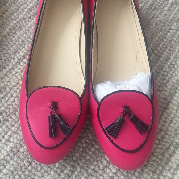 C. Wonder gorgeous pink loafers with navy trim and tassel - Picture 16 of 16